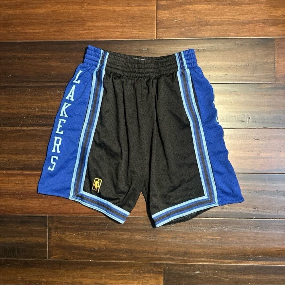 LA Lakers Men Shorts